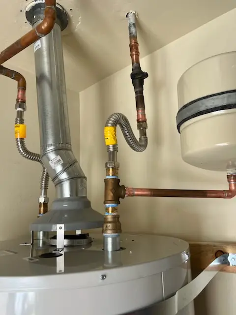 Water heater installation and plumbing repair in Strathmeade Springs